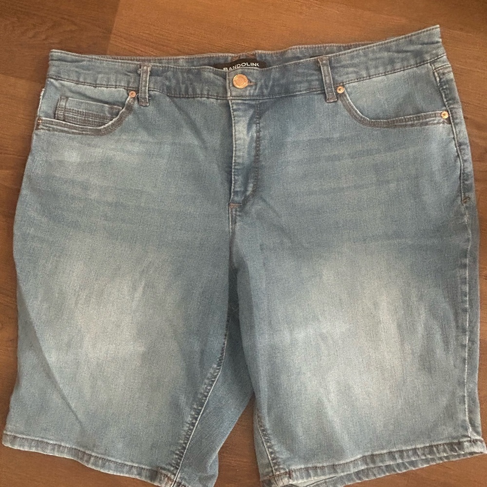 Bandolino Light Blue Denim Jeans